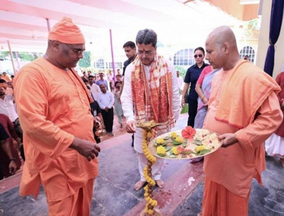 Tripura CM Manik Saha visited Kailashahar on Maha-Shashthi puja. TIWN Pic Sep 28 Tripura CM Manik Saha visited Kailashahar on Maha-Shashthi puja. TIWN Pic Sep 28